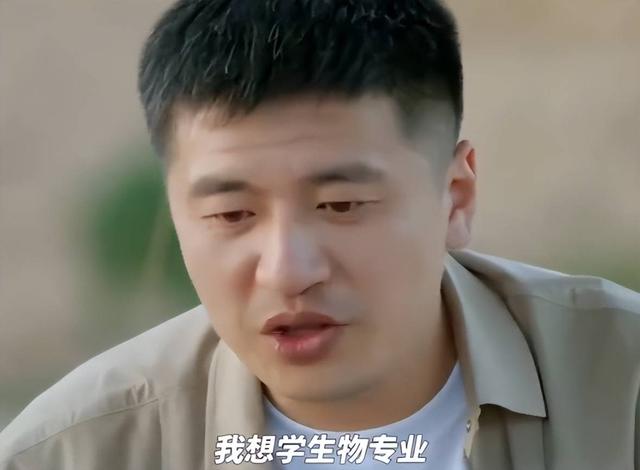 家长劝孩子不要学生物，张雪峰深刻剖析后，却揭开生物行业的困境860 / 作者:忆清静丫 / 帖子ID:122254