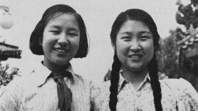 1976年，毛主席遗体告别现场，李敏发现不对劲：张仙朋怎么没来？-15.jpg