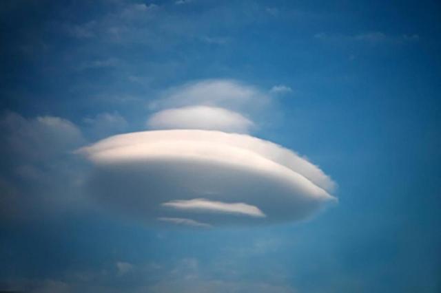 ufo被辟谣的16种方式729 / 作者:莫言941 / 帖子ID:122877