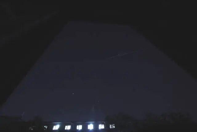 北京等多地惊现不明飞行物？专家最新回应——972 / 作者:邓尔岚 / 帖子ID:125576