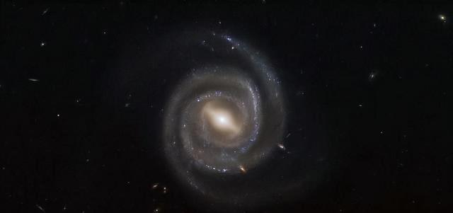 银河系有多重？天文学家：1.2万亿个太阳加起来，就是银河系质量313 / 作者:淘宝卖家柯 / 帖子ID:125707