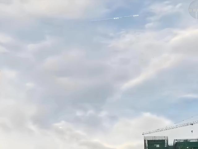 成都上空，多次出现不明飞行物199 / 作者:123458212 / 帖子ID:125745