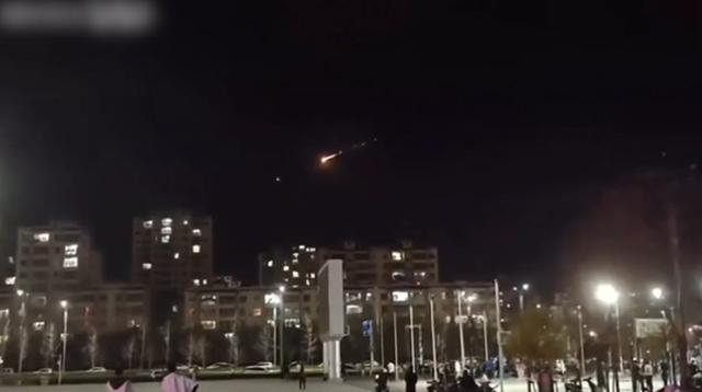 神舟十八发射前五天，酒泉出现不明飞行物：两个火球从天而降866 / 作者:晴朗71 / 帖子ID:126512