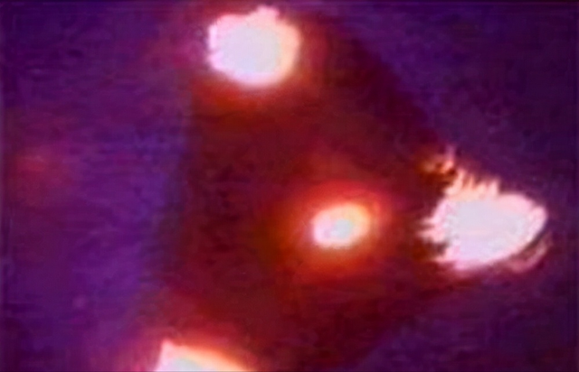 从古至今有多人目睹UFO，形态各异速度极快，外星生物真存在吗？991 / 作者:大龙山草 / 帖子ID:126750