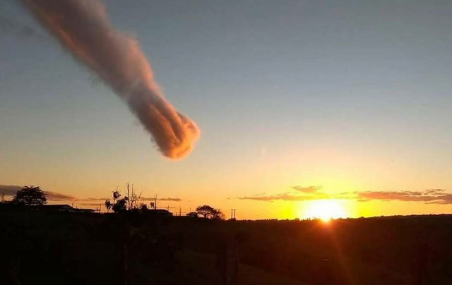 中国3大UFO事件，贵州“空中怪车”事件，真是外星人干的？325 / 作者:陌上人如玉__ / 帖子ID:126751