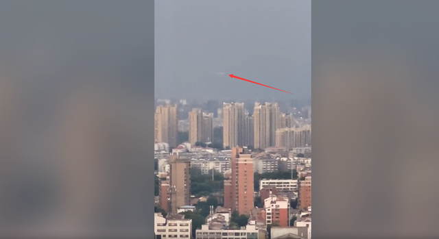 徐州出现不明飞行物，像平行世界里的“空中列车”，暂时无法解释583 / 作者:虎哥726 / 帖子ID:127133