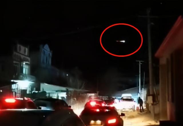 玉树上空曾出现不明飞行物，照亮大地，地球比人们想象的还要危险717 / 作者:韩邑王生1977 / 帖子ID:127705