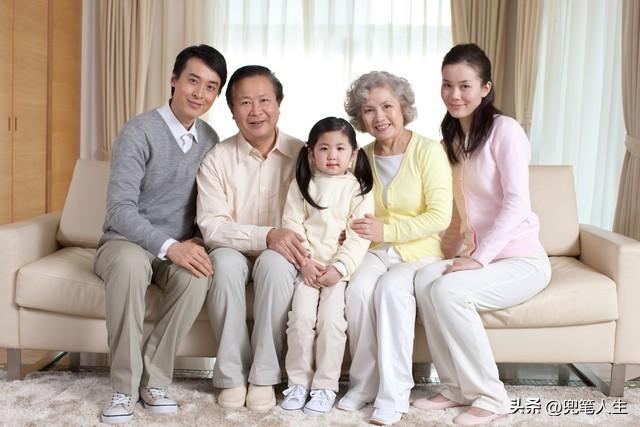 美丽善良的女孩每天进门出门打招呼问好，结果被保安大叔盯上了181 / 作者:123457278 / 帖子ID:127790
