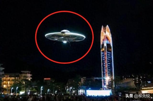 中国“赛博”城市：出现了UFO，国内见怪不怪，外国友人大开眼界73 / 作者:一叶知秋117 / 帖子ID:127893