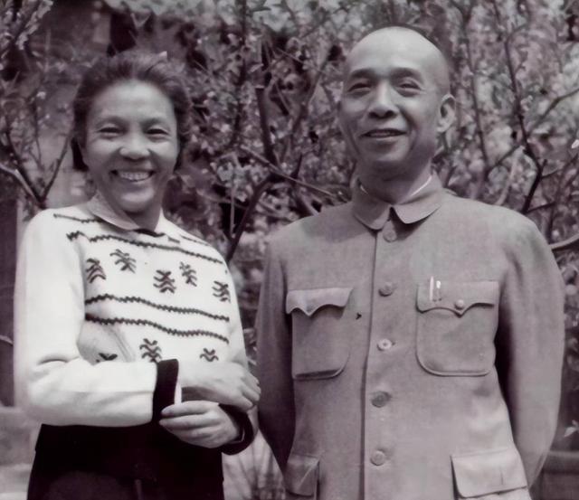 1975年李富春病逝，蔡畅坚决不许女儿送葬，聂帅出面劝说都没用-12.jpg