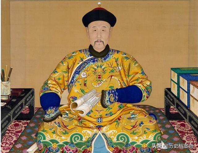 58岁雍正突然暴毙，25岁乾隆号啕大哭，可继位2天他就揭父亲老底-4.jpg