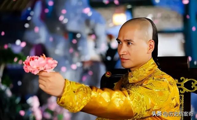 58岁雍正突然暴毙，25岁乾隆号啕大哭，可继位2天他就揭父亲老底-7.jpg