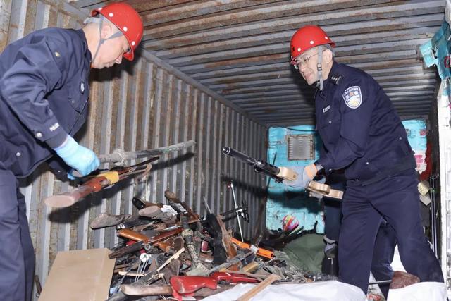 公安部：我国成为世界上枪爆暴力犯罪发案最低的国家之一641 / 作者:马小心小a / 帖子ID:128498