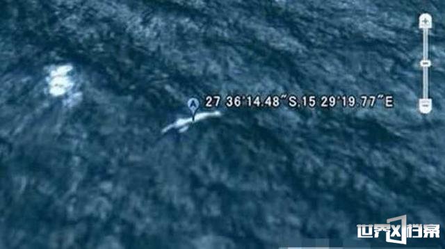 海底现神秘物种 身高达30米在海底直立行走637 / 作者:UFO爱好者 / 帖子ID:69281