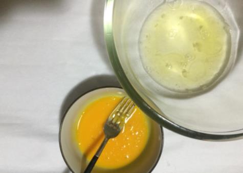 打发鸡蛋清一直是泡沫要紧吗 将蛋清蛋液打发的好的窍门0 / 作者:UFO爱好者 / 帖子ID:68623