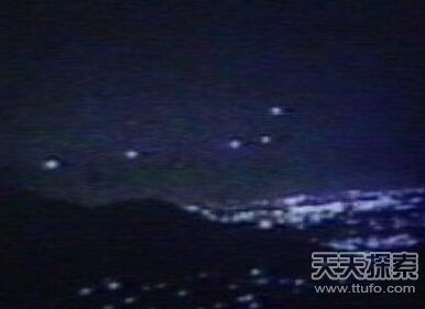 菲尼克斯之光事件 UFO无解悬案:67 / 作者:UFO爱好者 / 帖子ID:80943 菲尼克斯之光事件 UFO无解悬案:67 / 作者:UFO爱好者 / 帖子ID:80943