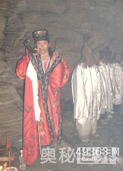 湘西赶尸之谜: 赶尸是真的吗?湘西赶尸真相(真实照片)62 / 作者:UFO爱好者 / 帖子ID:83609 湘西赶尸之谜: 赶尸是真的吗?湘西赶尸真相(真实照片)62 / 作者:UFO爱好者 / 帖子ID:83609