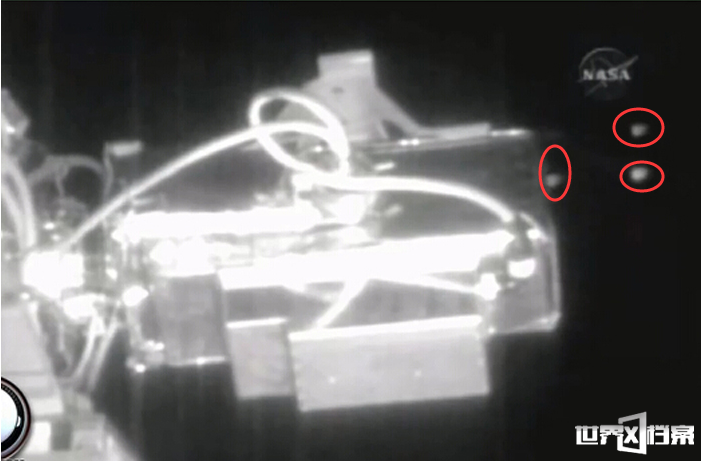 NASA曾拍到6架大型UFO驶过国际空间站306 / 作者:UFO爱好者 / 帖子ID:69736 NASA曾拍到6架大型UFO驶过国际空间站306 / 作者:UFO爱好者 / 帖子ID:69736