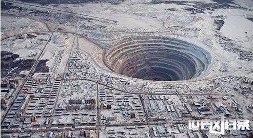 向下一万二千米 前苏联挖到了地狱?822 / 作者:UFO爱好者 / 帖子ID:67924 向下一万二千米 前苏联挖到了地狱?822 / 作者:UFO爱好者 / 帖子ID:67924