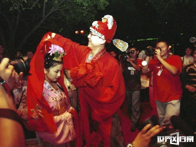 互联网大佬们的雷人瞬间 张朝阳扮媒婆马云化身公主761 / 作者:UFO爱好者 / 帖子ID:68802