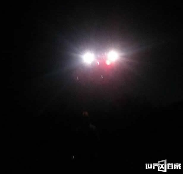男子熟睡后手机无故出神秘诡异照片553 / 作者:UFO爱好者 / 帖子ID:69272 男子熟睡后手机无故出神秘诡异照片553 / 作者:UFO爱好者 / 帖子ID:69272