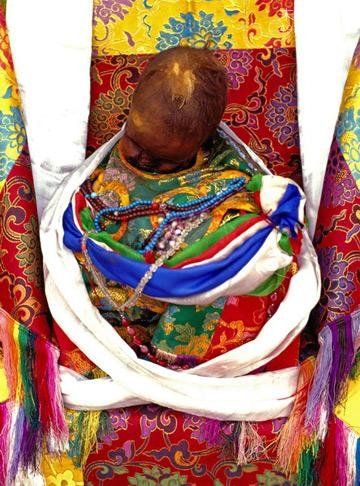 神秘的吉祥天母千年不腐之肉身之谜，至今头发仍在生长810 / 作者:UFO爱好者 / 帖子ID:74302