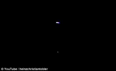瑞士国庆节拍摄到ufo226 / 作者:UFO爱好者 / 帖子ID:89722