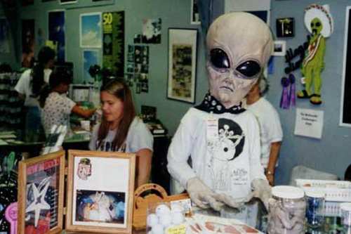 美国 罗斯韦尔UFO小城再引全世界的关注698 / 作者:UFO爱好者 / 帖子ID:89207