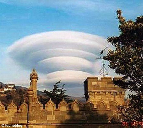 外星人”光顾吗？奇怪的飞碟云层824 / 作者:UFO爱好者 / 帖子ID:88821