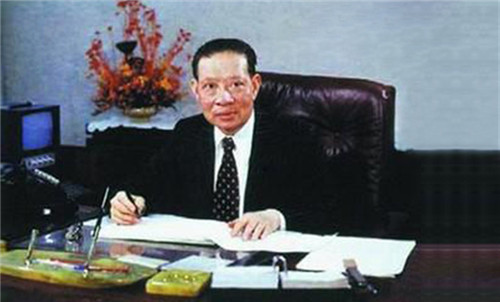 香港四大家族排行榜 李嘉诚家族排名第一(亚洲首富)139 / 作者:UFO爱好者 / 帖子ID:72637 香港四大家族排行榜 李嘉诚家族排名第一(亚洲首富)139 / 作者:UFO爱好者 / 帖子ID:72637
