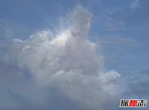 有人拍到了如来佛祖 受众人跪拜(实为剧组演员)170 / 作者:UFO爱好者 / 帖子ID:105521