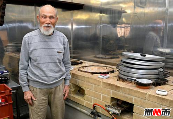 日本86岁老人煮饭60年,虔诚手艺绽放米饭价值(限量供应)444 / 作者:UFO爱好者 / 帖子ID:105395