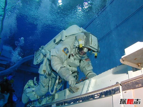 太空上有什么奥秘?宇航员不敢说的十大太空秘密90 / 作者:UFO爱好者 / 帖子ID:98144