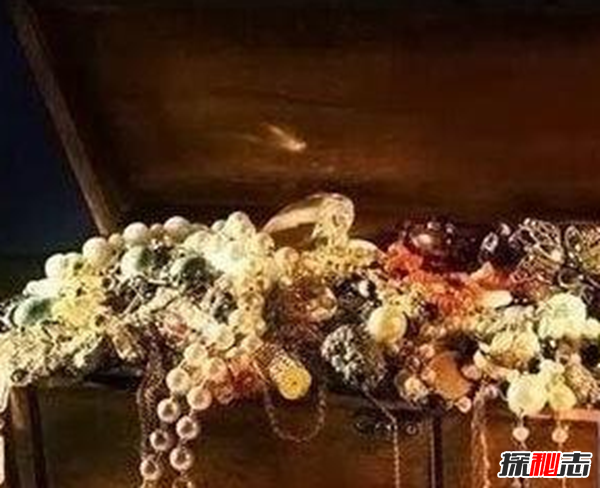 二战纳粹宝藏之谜,最有可能藏在托普利兹湖(4174箱文物)645 / 作者:UFO爱好者 / 帖子ID:98277