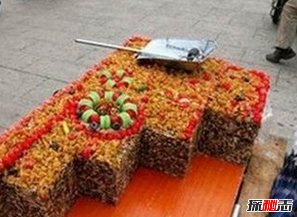 切糕事件是怎么回事?湖南岳阳卖出天价切糕(总价值16万)871 / 作者:UFO爱好者 / 帖子ID:105061