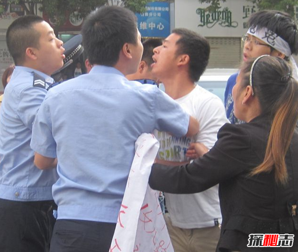 云南晋宁躲猫猫事件,躲猫猫事件最终结果(受到法律的惩罚)636 / 作者:UFO爱好者 / 帖子ID:105021