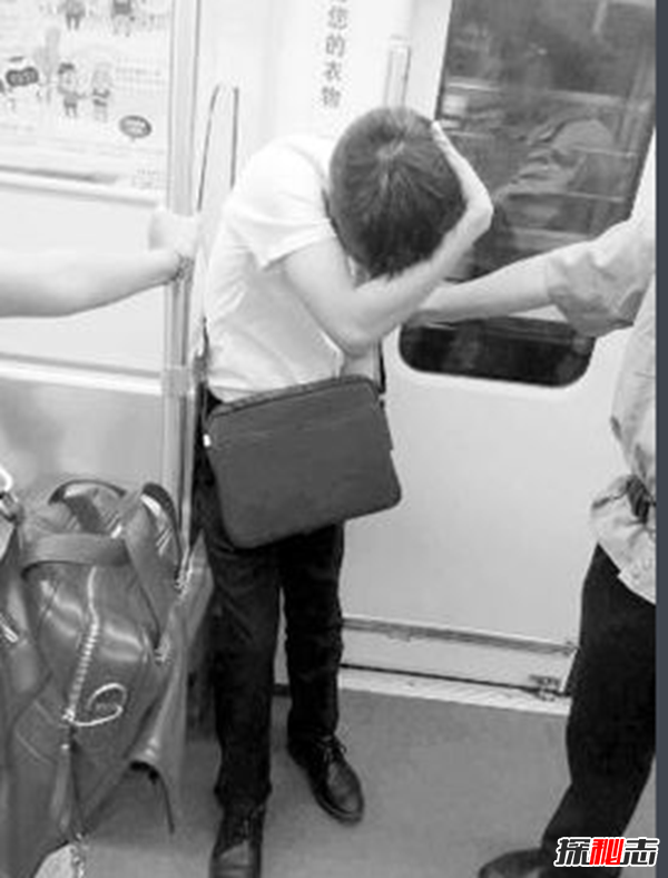 沉默?盘点各地发生的猥亵事件,上海地铁猥亵男偷拍女士裙内61 / 作者:UFO爱好者 / 帖子ID:104878