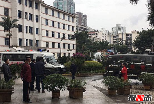 危险!盘点各地的枪击事件,西安火车站持水泥砖块男子枪击死亡851 / 作者:UFO爱好者 / 帖子ID:104863 危险!盘点各地的枪击事件,西安火车站持水泥砖块男子枪击死亡851 / 作者:UFO爱好者 / 帖子ID:104863