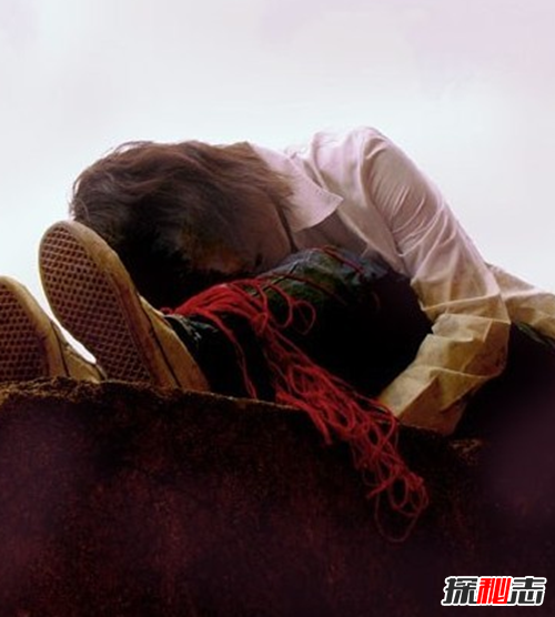 最恐怖的40种怪病,英国8岁少女患睡美人症(身体一夜神秘瘫痪)488 / 作者:UFO爱好者 / 帖子ID:104820
