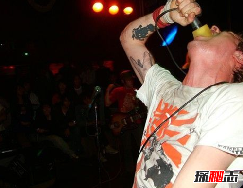 最恐怖的40种怪病,英国8岁少女患睡美人症(身体一夜神秘瘫痪)861 / 作者:UFO爱好者 / 帖子ID:104820