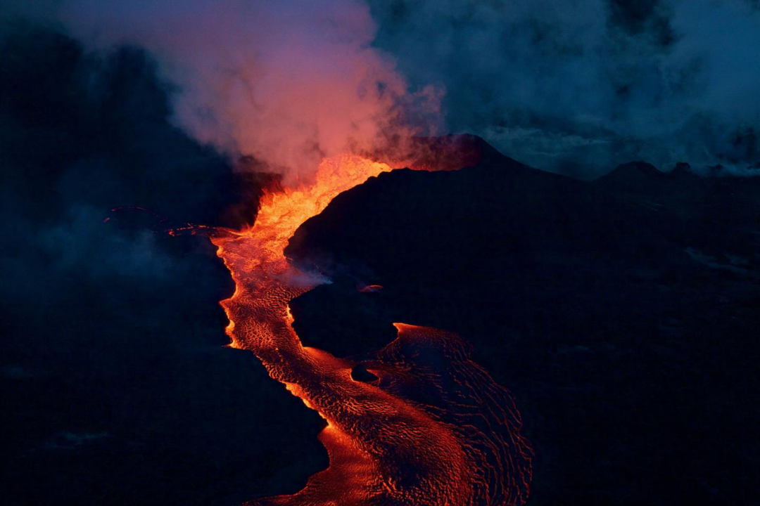 美国最危险火山剧烈喷发3个月,是因为雨下多了?676 / 作者:UFO爱好者 / 帖子ID:80713 美国最危险火山剧烈喷发3个月,是因为雨下多了?676 / 作者:UFO爱好者 / 帖子ID:80713