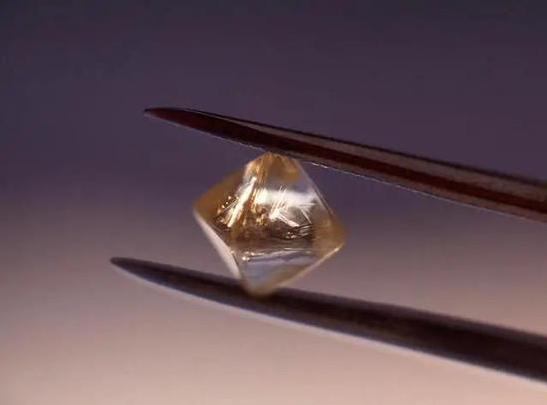 用核废料制成“钻石电池”，能让汽车跑100年？985 / 作者:UFO爱好者 / 帖子ID:77442
