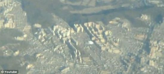 发现白色圆形UFO疑为军用无人机(图)797 / 作者:UFO爱好者 / 帖子ID:90151 发现白色圆形UFO疑为军用无人机(图)797 / 作者:UFO爱好者 / 帖子ID:90151