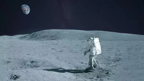 宇航员徒步环游月球一周要多长时间？697 / 作者:UFO爱好者 / 帖子ID:70091
