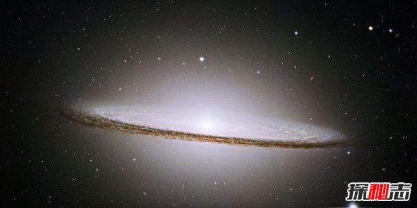 草帽星系之谜,草帽星系竟有一个大黑洞(提供能量)782 / 作者:UFO爱好者 / 帖子ID:98354