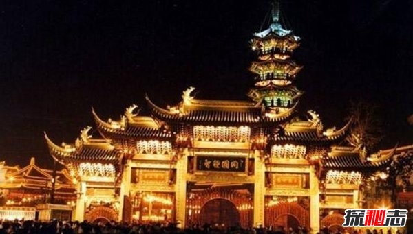 上海十大最邪门的地方 香炉形状的恒隆广场（皆是传闻）675 / 作者:UFO爱好者 / 帖子ID:105325