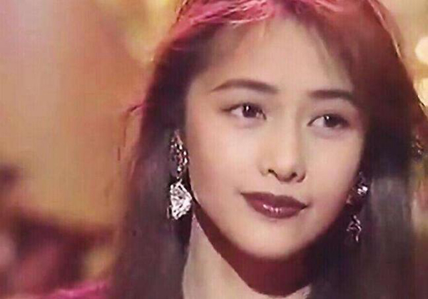 工藤静香怎么毁容的？为何从高颜值美女变成年老妇人135 / 作者:UFO爱好者 / 帖子ID:91319