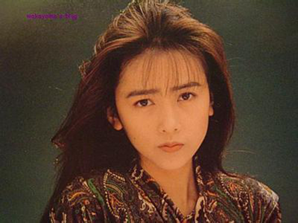 工藤静香怎么毁容的？为何从高颜值美女变成年老妇人160 / 作者:UFO爱好者 / 帖子ID:91319