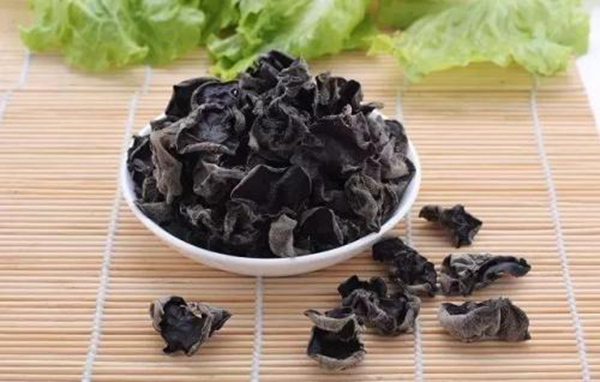 黑木耳属于发物类食物吗?经常吃黑木耳会影响伤口吗496 / 作者:UFO爱好者 / 帖子ID:77388