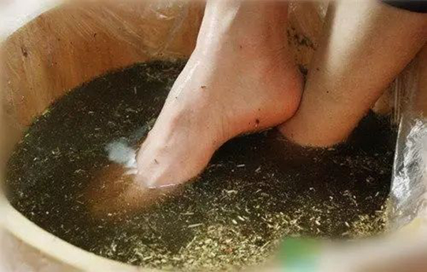 暖宝宝能除湿气吗？使用暖宝宝对身体有哪些好处267 / 作者:UFO爱好者 / 帖子ID:77381